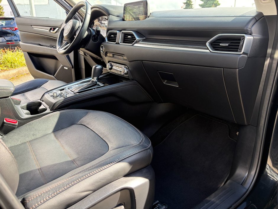 2017 Mazda CX-5 GT AWD at-16