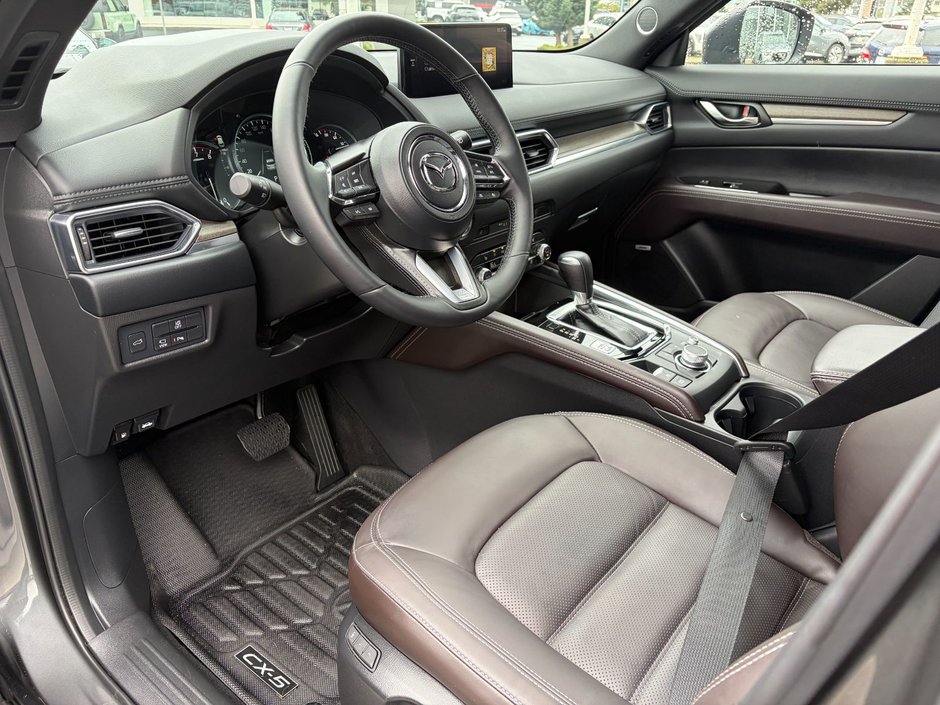 2025 Mazda CX-5 Signature AWD-16