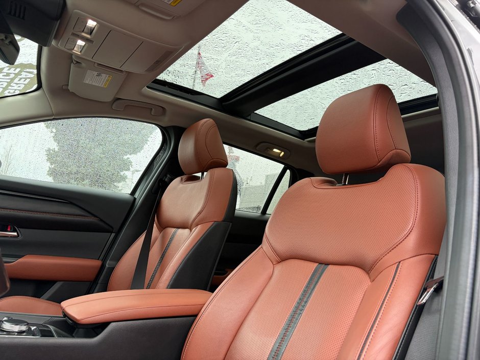 2024 Mazda CX-50 GT w/Turbo AWD-12