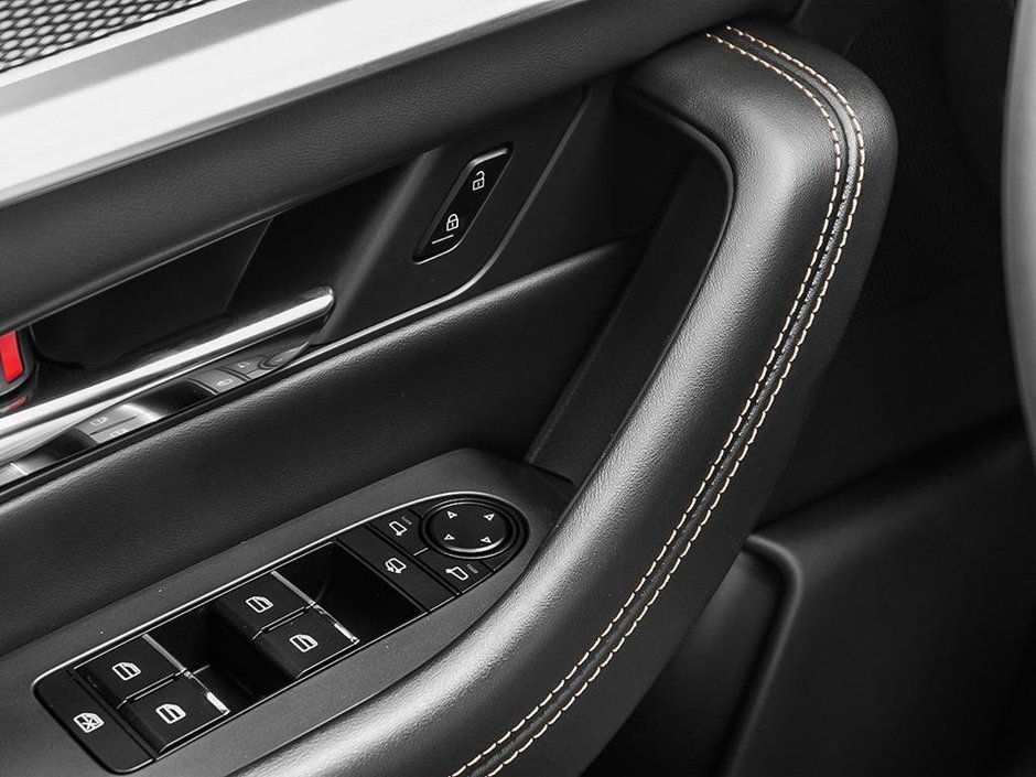 2025 Mazda CX-70 Plug-In Hybrid GT-15