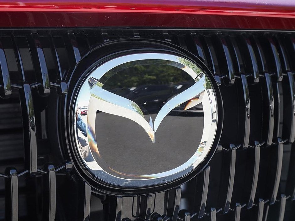 2025 Mazda CX-90 Plug-In Hybrid GS-L-8