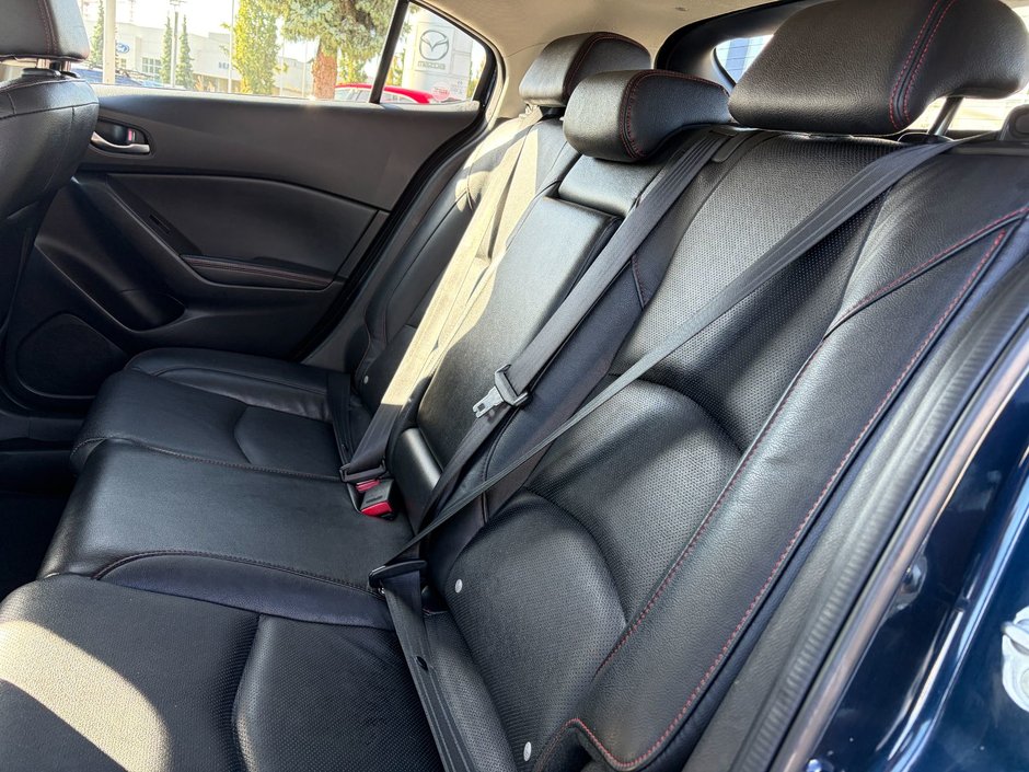 2014 Mazda 3 Sport GT-SKY at-8