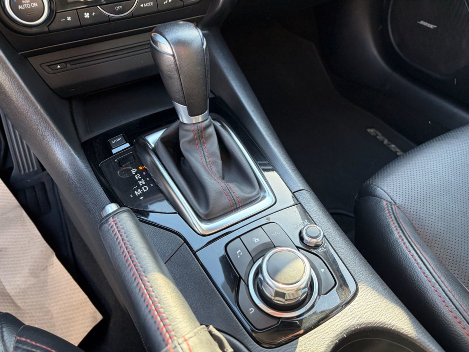 2014 Mazda 3 Sport GT-SKY at-15