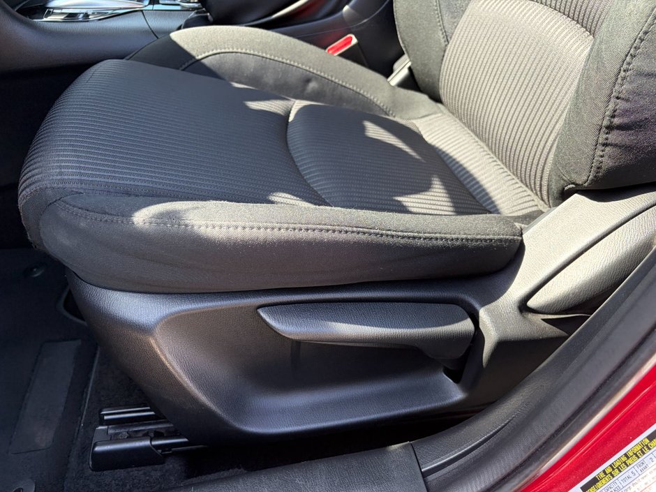 2016 Mazda 3 Sport GS at-18