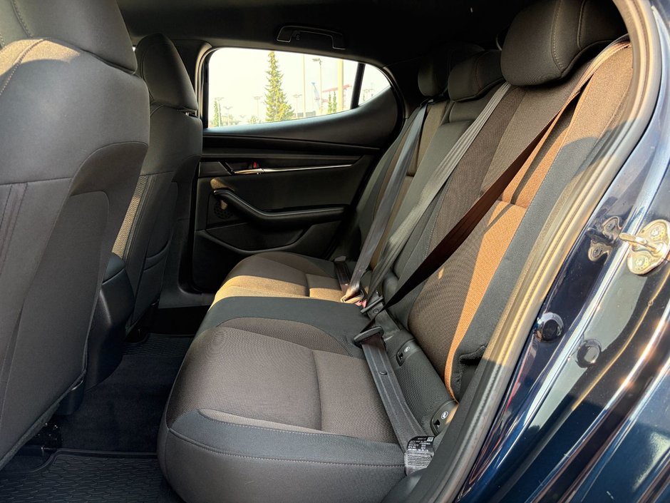 2019 Mazda 3 Sport GS at-12