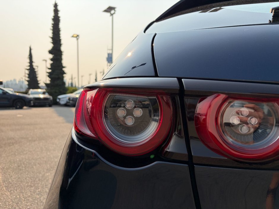 2019 Mazda 3 Sport GS at-8