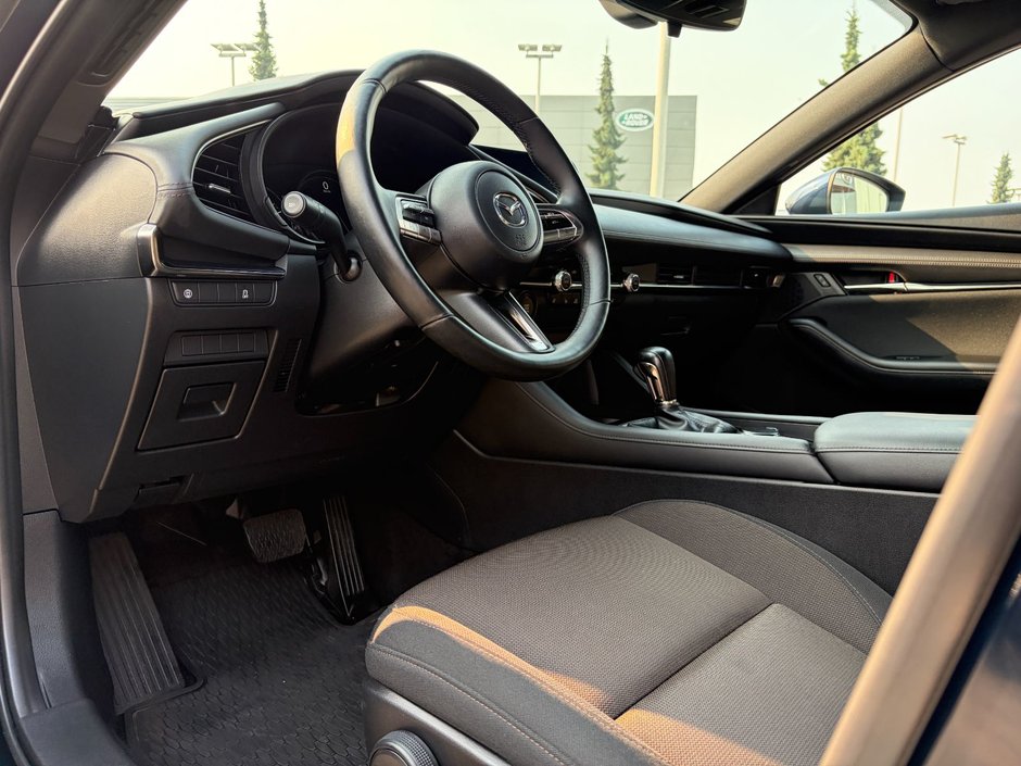 2019 Mazda 3 Sport GS at-16