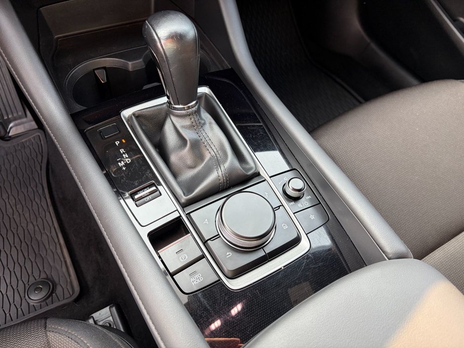 2019 Mazda 3 Sport GS at-26