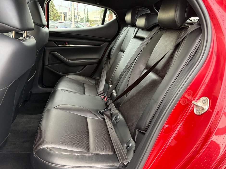 2022 Mazda 3 Sport GT at-8