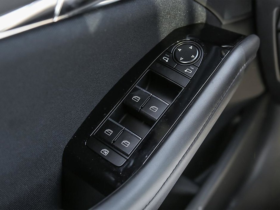 2025 Mazda 3 Sport GS-15