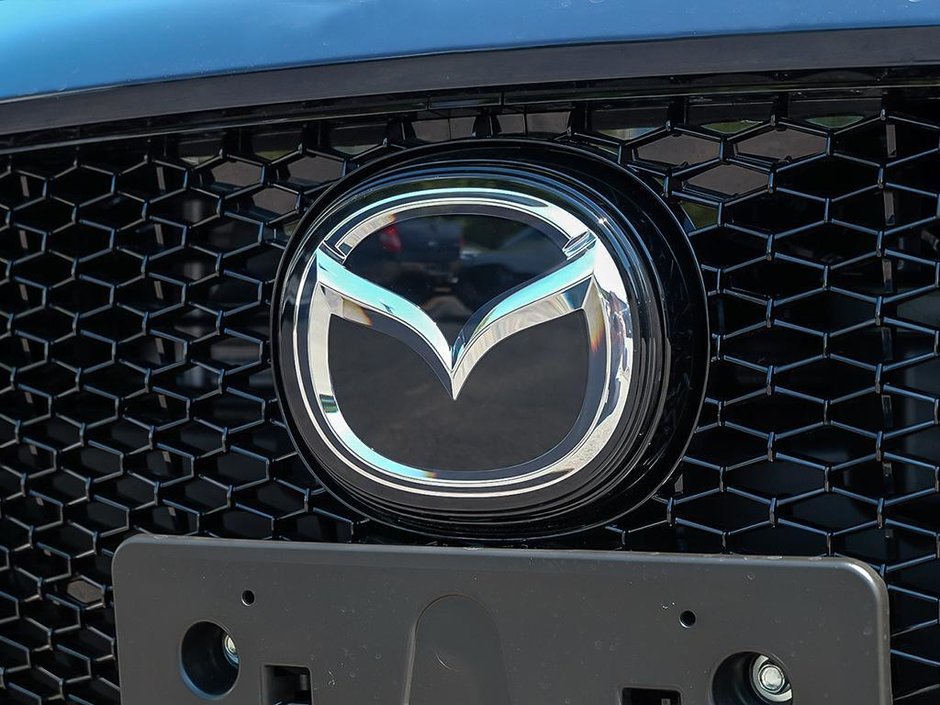2025 Mazda 3 Sport GS-8