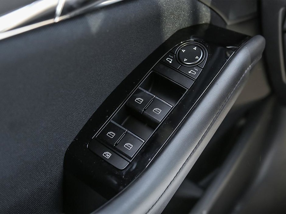 2025 Mazda 3 Sport GS-15