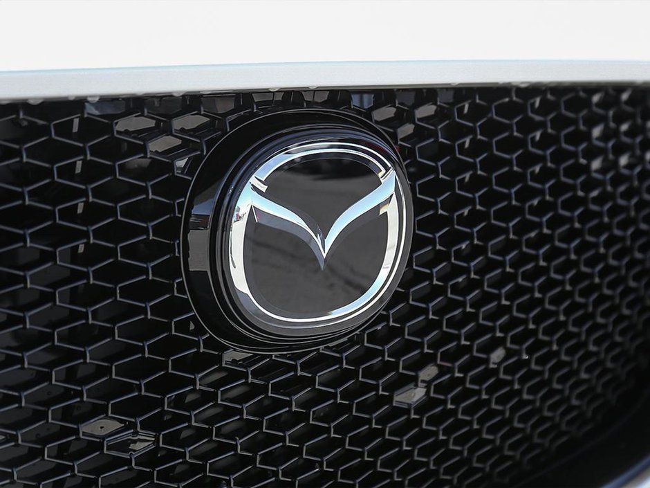 2025 Mazda 3 Sport GS-8
