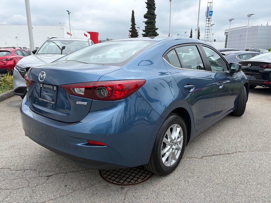 2017 Mazda 3 GS at-6