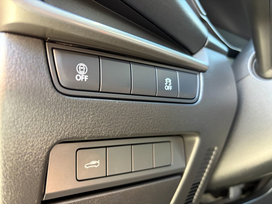 2021 Mazda 3 GS at-19