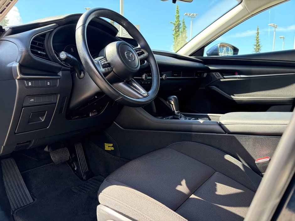 2021 Mazda 3 GS at-14