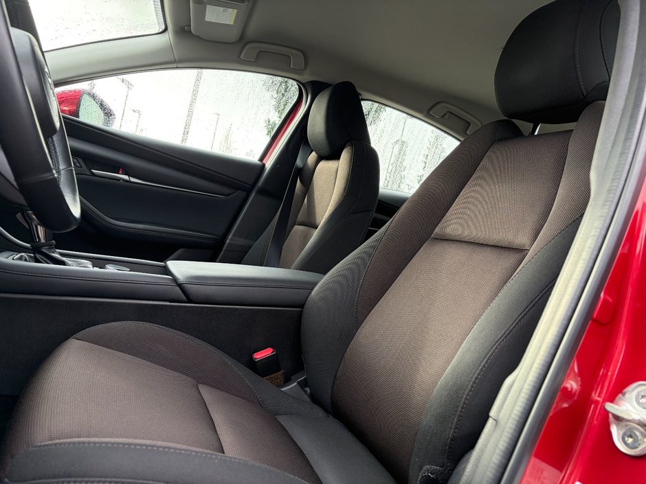 2022 Mazda 3 GS at AWD-11