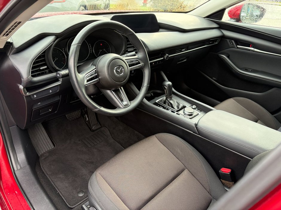 2022 Mazda 3 GS at AWD-10