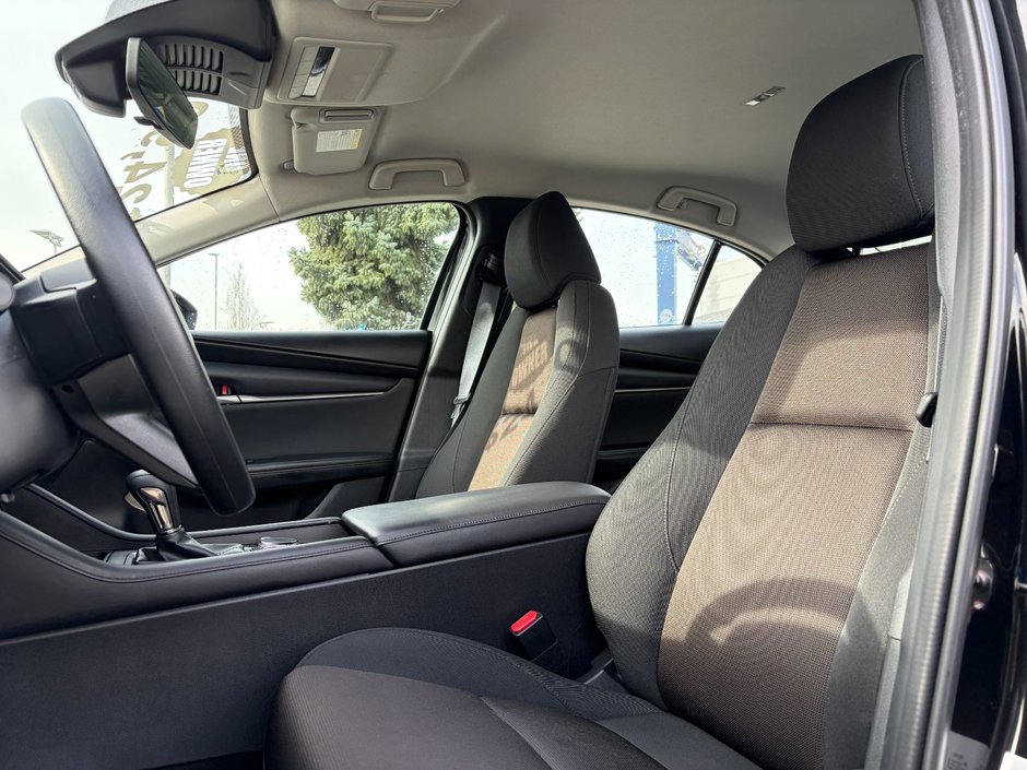 2024 Mazda 3 GX Auto FWD-22