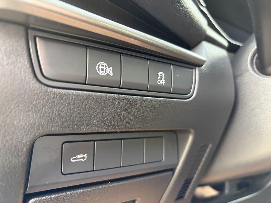 2024 Mazda 3 GX Auto FWD-19