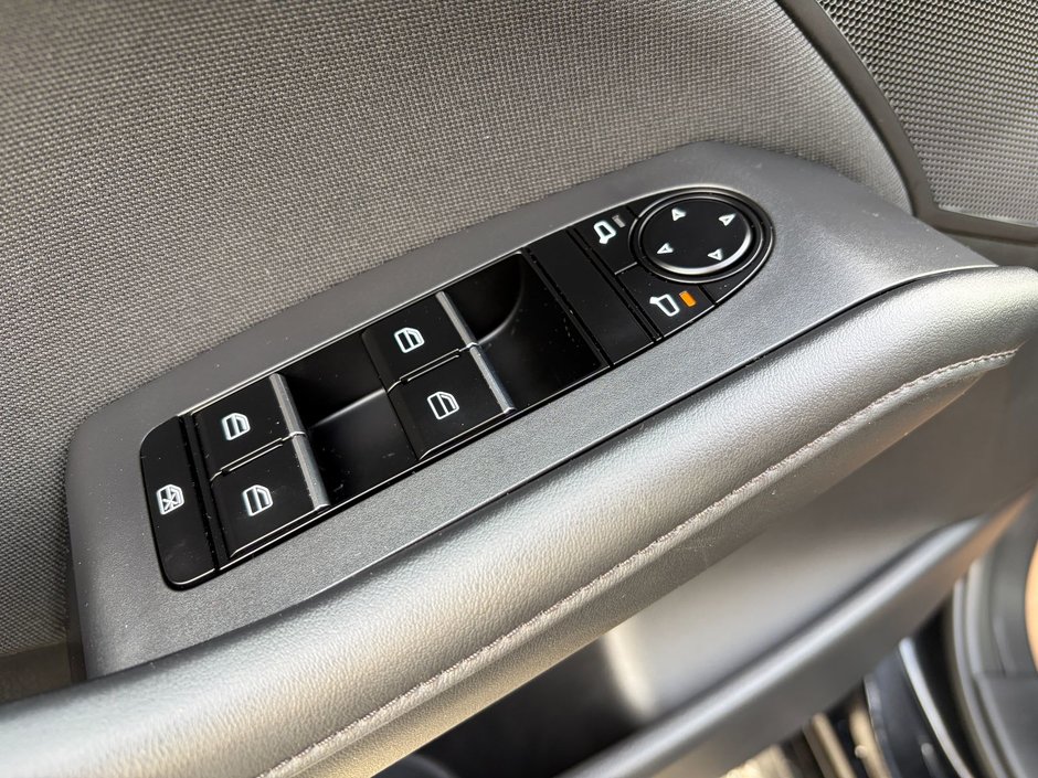 2024 Mazda 3 GX Auto FWD-18