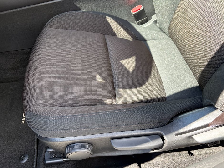 2024 Mazda 3 GS Auto FWD-18