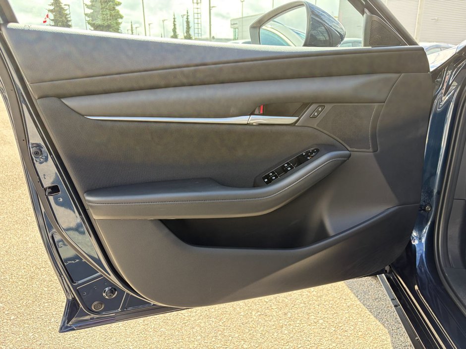 2024 Mazda 3 GS Auto FWD-19