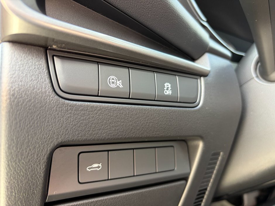 2024 Mazda 3 GS Auto FWD-21