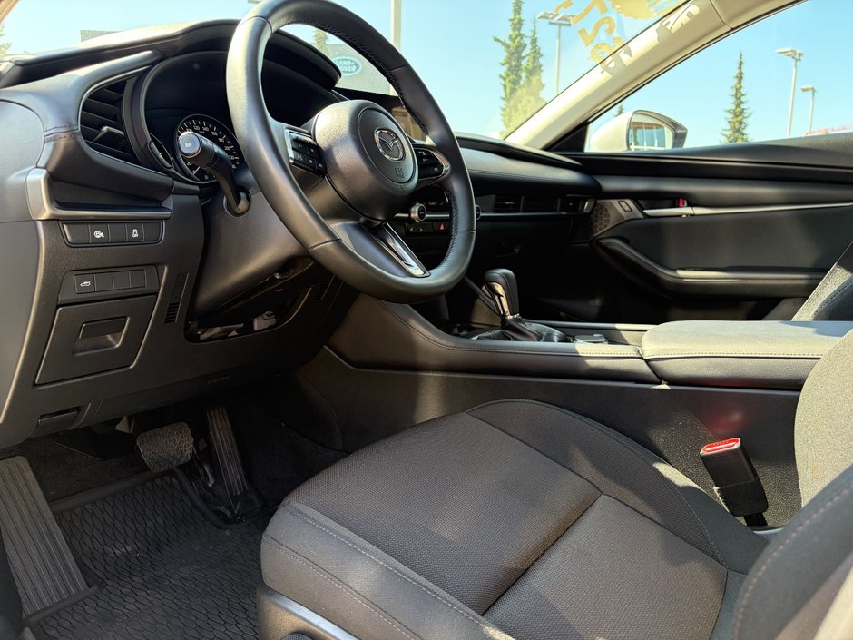 2025 Mazda 3 GS at-17