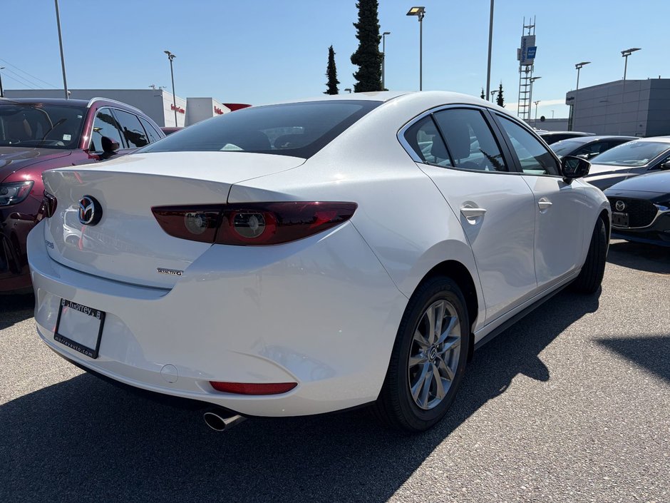 2025 Mazda 3 GS at-6