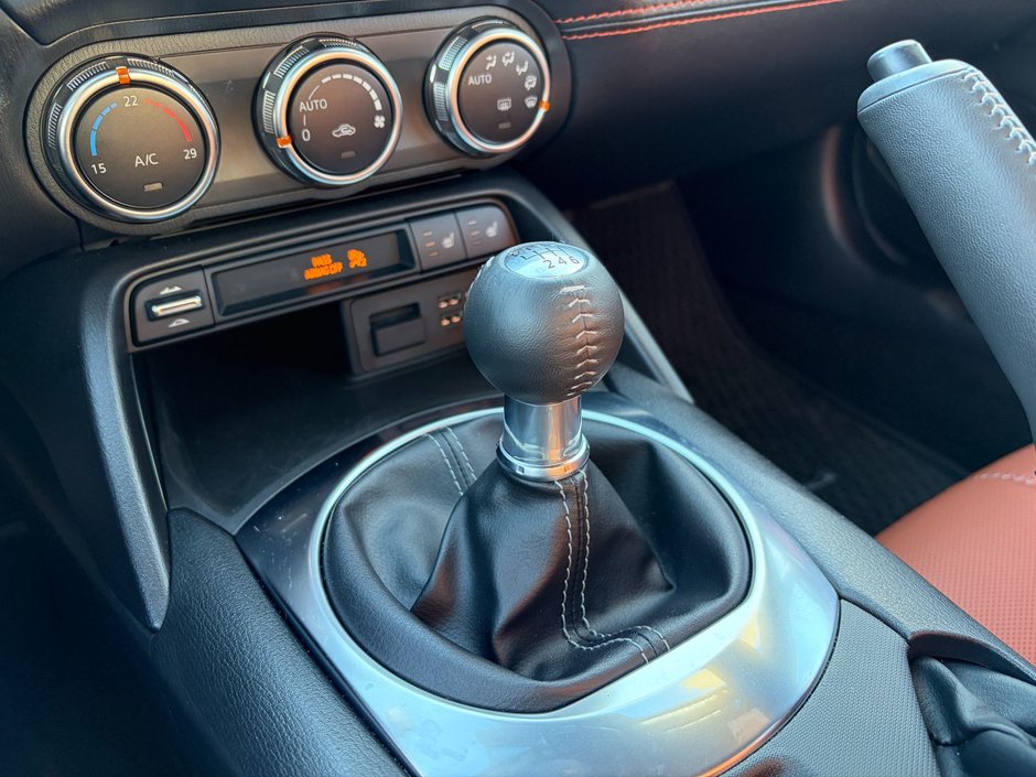 2023 Mazda MX-5 RF GT 6sp Black Leather-15