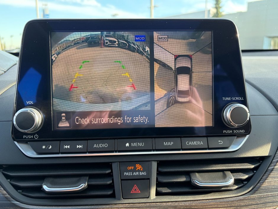 2019 Nissan Altima Sedan 2.5 Platinum CVT-17