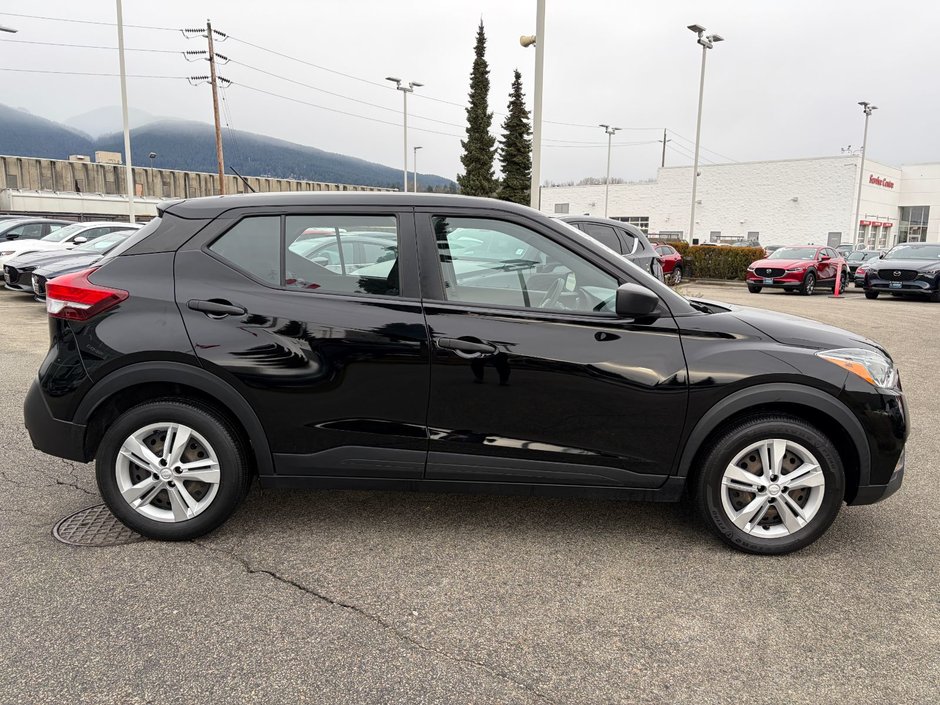 2019 Nissan Kicks S CVT-5