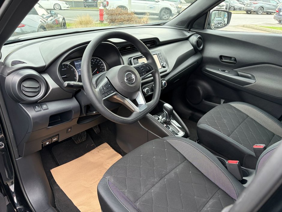 2019 Nissan Kicks S CVT-11
