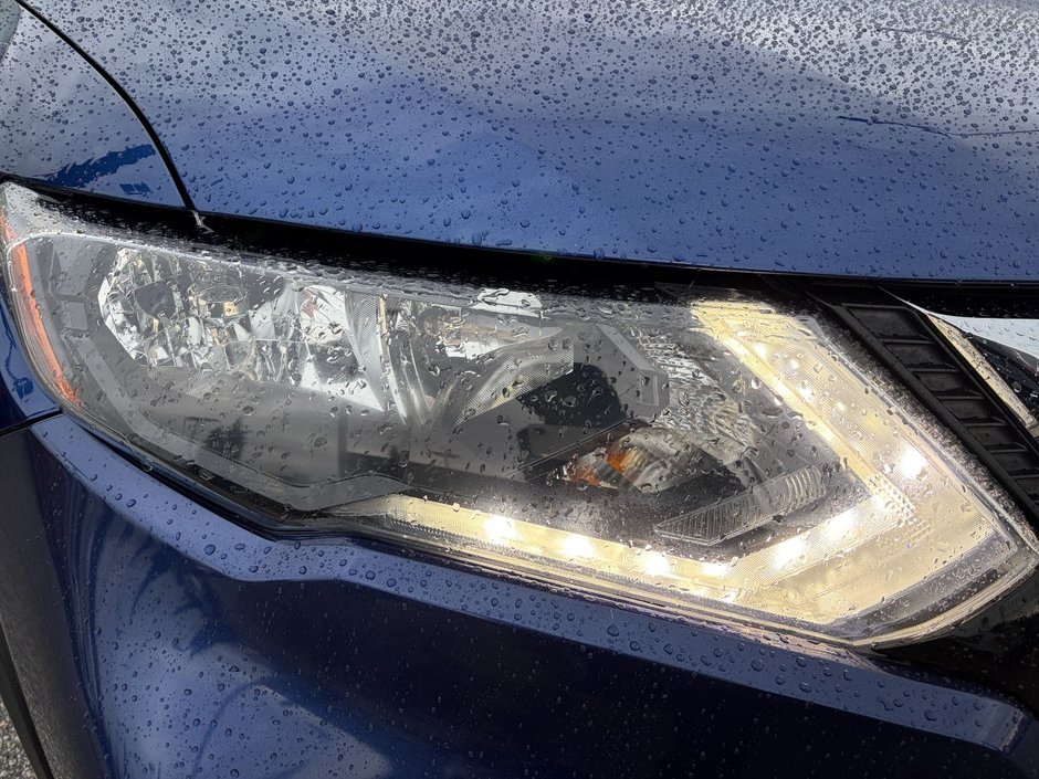 2018 Nissan Rogue SV AWD CVT-2