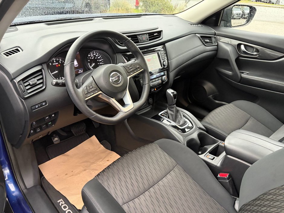 2018 Nissan Rogue SV AWD CVT-12