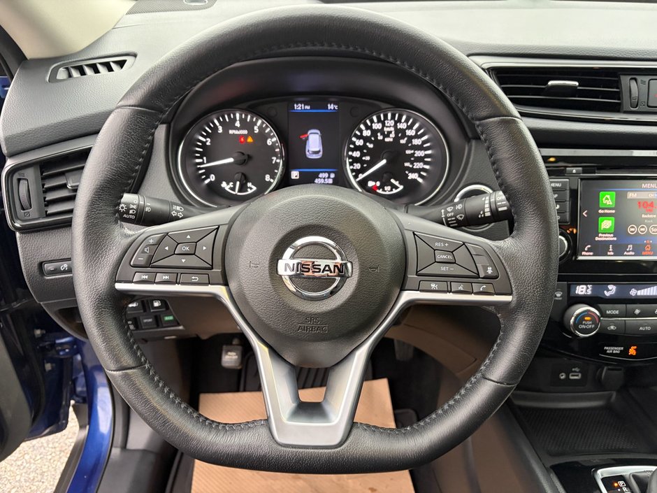 2018 Nissan Rogue SV AWD CVT-17