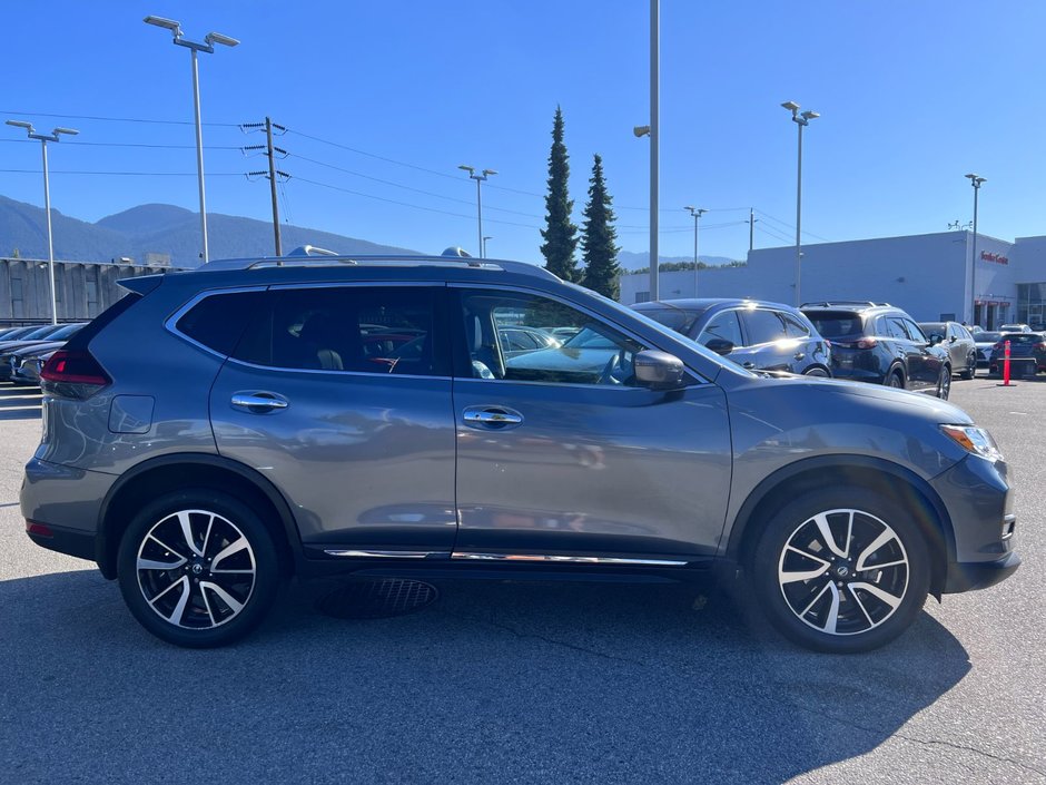 2020 Nissan Rogue SL AWD CVT (2)-4
