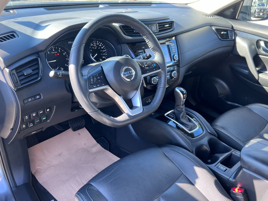 2020 Nissan Rogue SL AWD CVT (2)-11