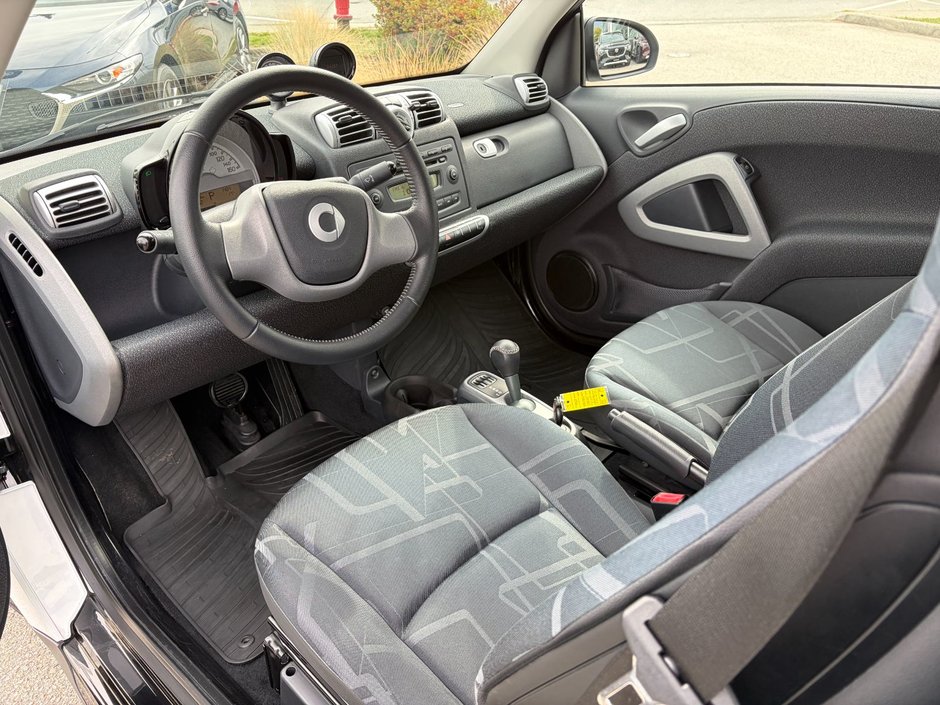 2010 smart fortwo Passion-11