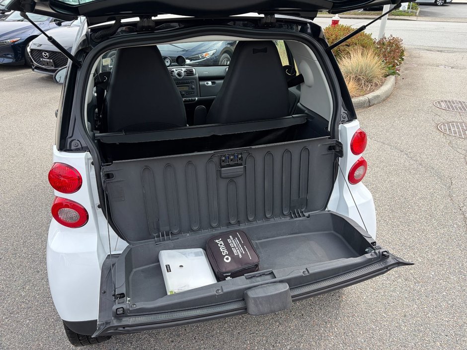 2010 smart fortwo Passion-8