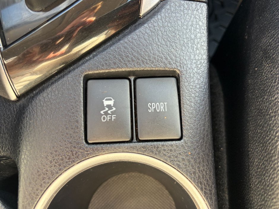 2015 Toyota Corolla 4-door Sedan S CVTi-S-28