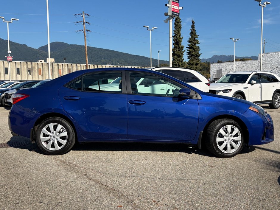 2015 Toyota Corolla 4-door Sedan S CVTi-S-5