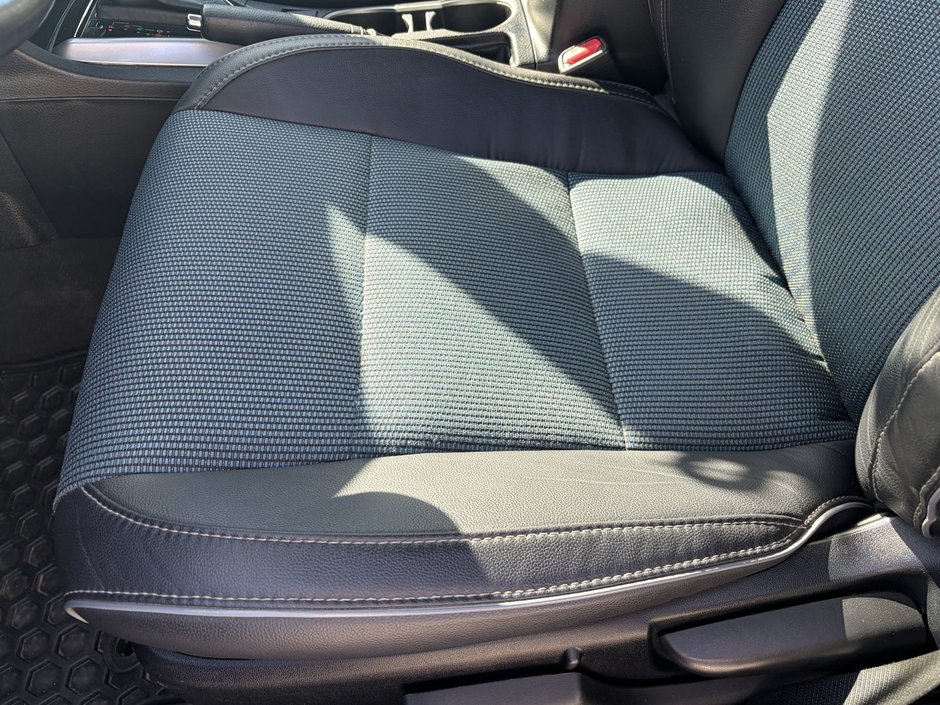 2015 Toyota Corolla 4-door Sedan S CVTi-S-20
