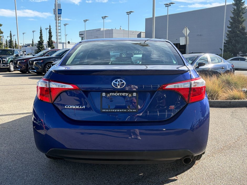 2015 Toyota Corolla 4-door Sedan S CVTi-S-7