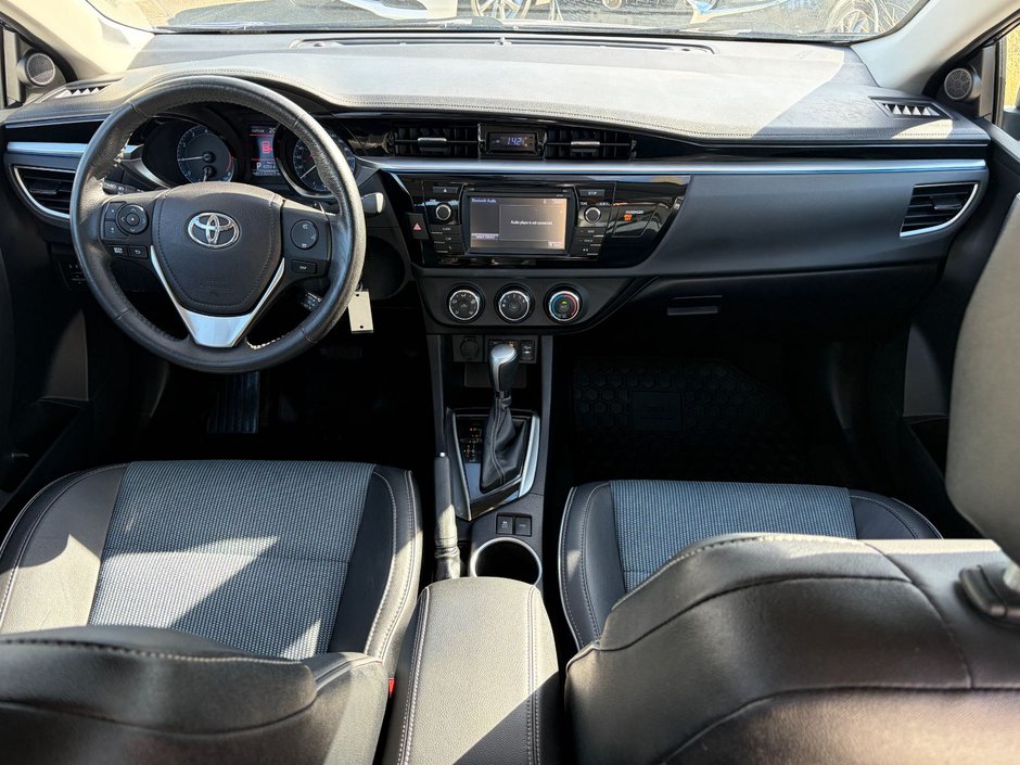 2015 Toyota Corolla 4-door Sedan S CVTi-S-14