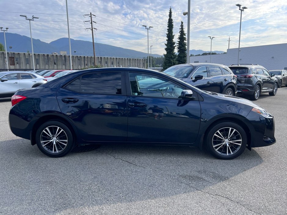 2017 Toyota Corolla 4-door Sedan LE CVTi-S-4