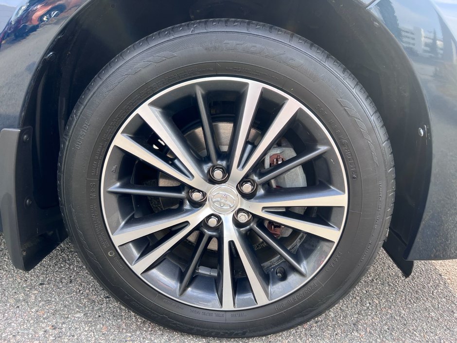 2017 Toyota Corolla 4-door Sedan LE CVTi-S-3