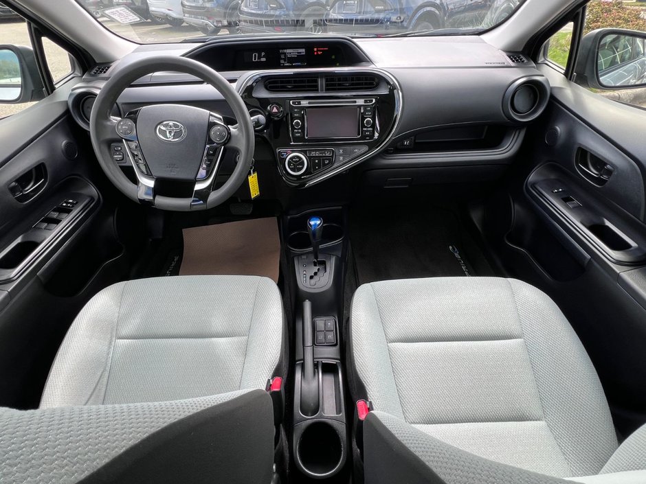 2018 Toyota Prius C ECVT-9
