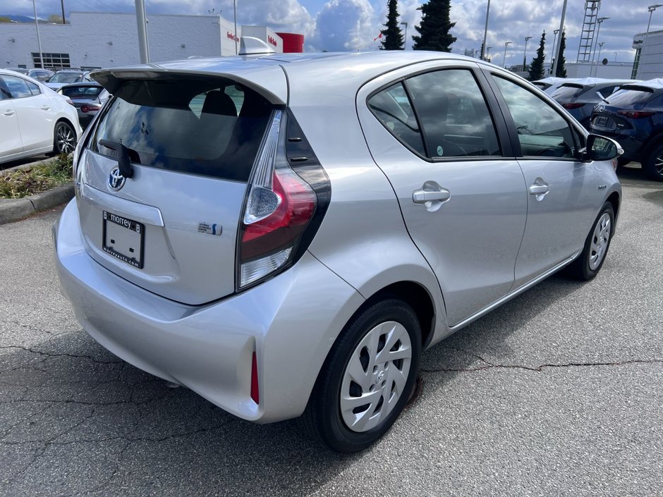 2018 Toyota Prius C ECVT-5